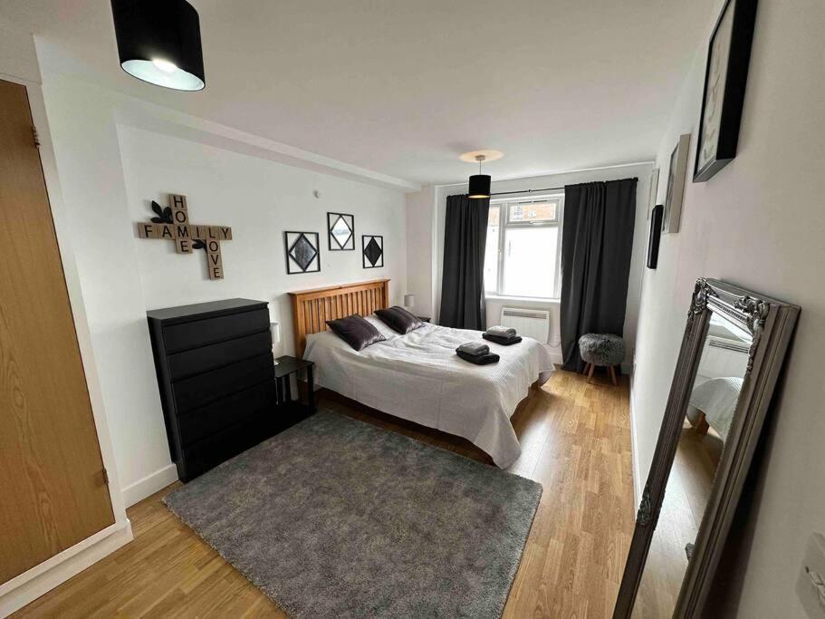 Апартаменты Bright And Cosy 1 Bed Flat Next To Tower Bridge Лондон Экстерьер фото